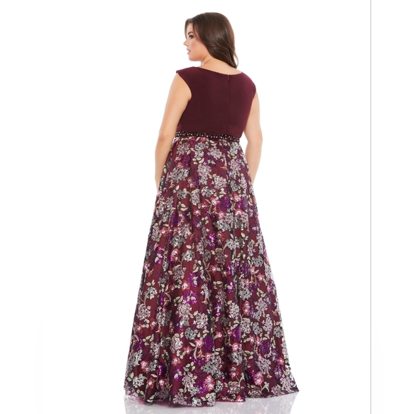NWT Sz 14w Mac Duggal Burgundy Embellished Lace & Sequins Floral A Line Gown - Picture 3 of 5